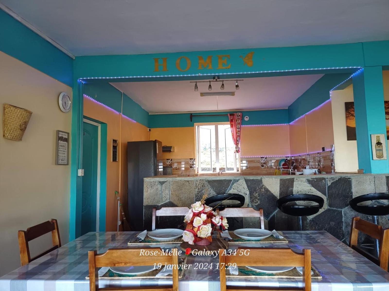 Villa Chez Tonio Magic Ocean View à Port South East Extérieur photo