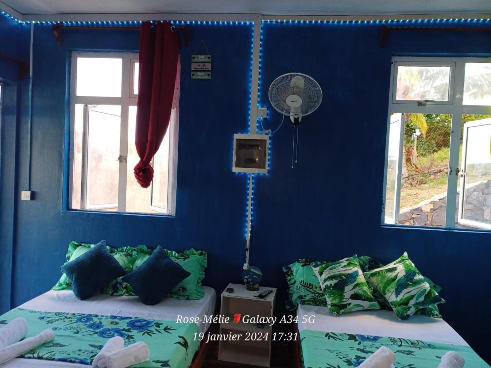 Villa Chez Tonio Magic Ocean View à Port South East Extérieur photo