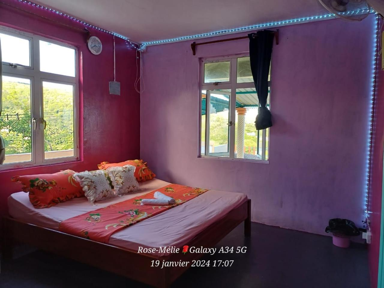 Villa Chez Tonio Magic Ocean View à Port South East Extérieur photo