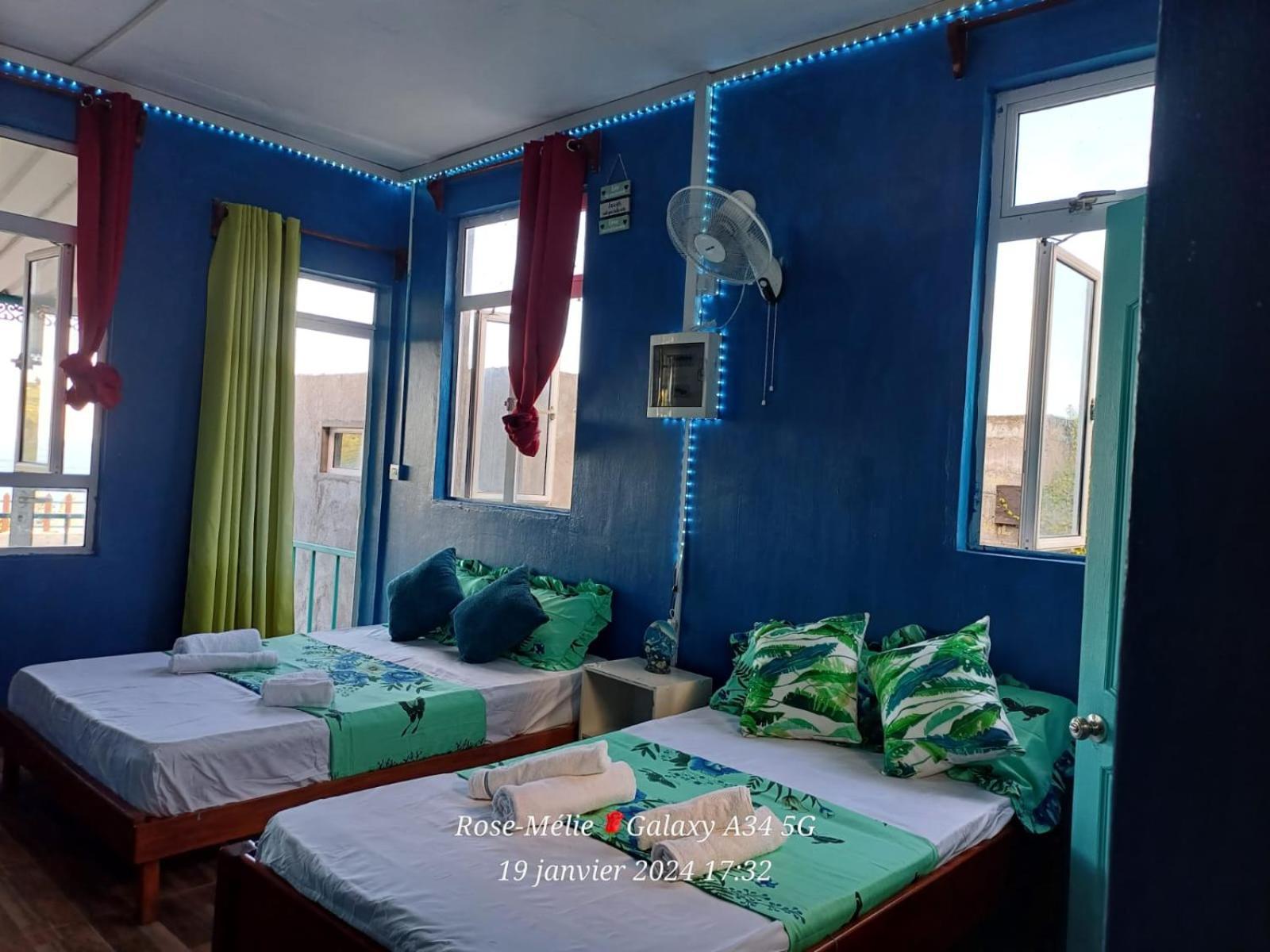 Villa Chez Tonio Magic Ocean View à Port South East Extérieur photo
